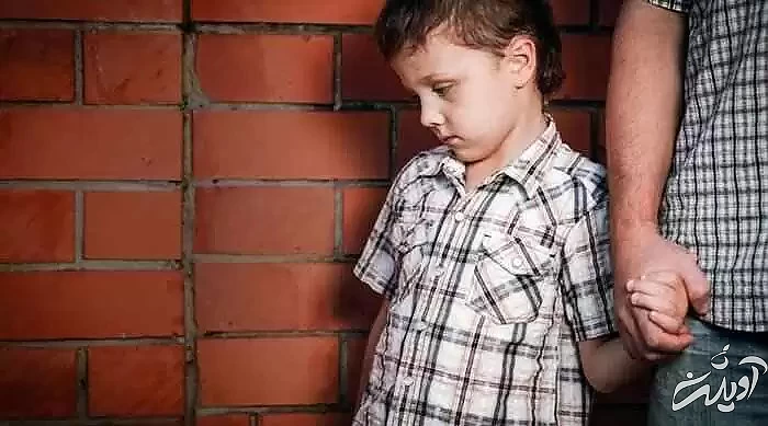 آسیب هایی که والدین کنترل گر به فرزندشان می زنند